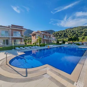 Вилла Golden Golf Villalari, Саригерме