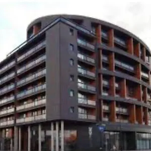 apt-o2-excel-city-airport.cambridgehotelsuk.com/