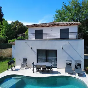 https://studio-indpendant-proche-cannes.fr-provencehotel.com